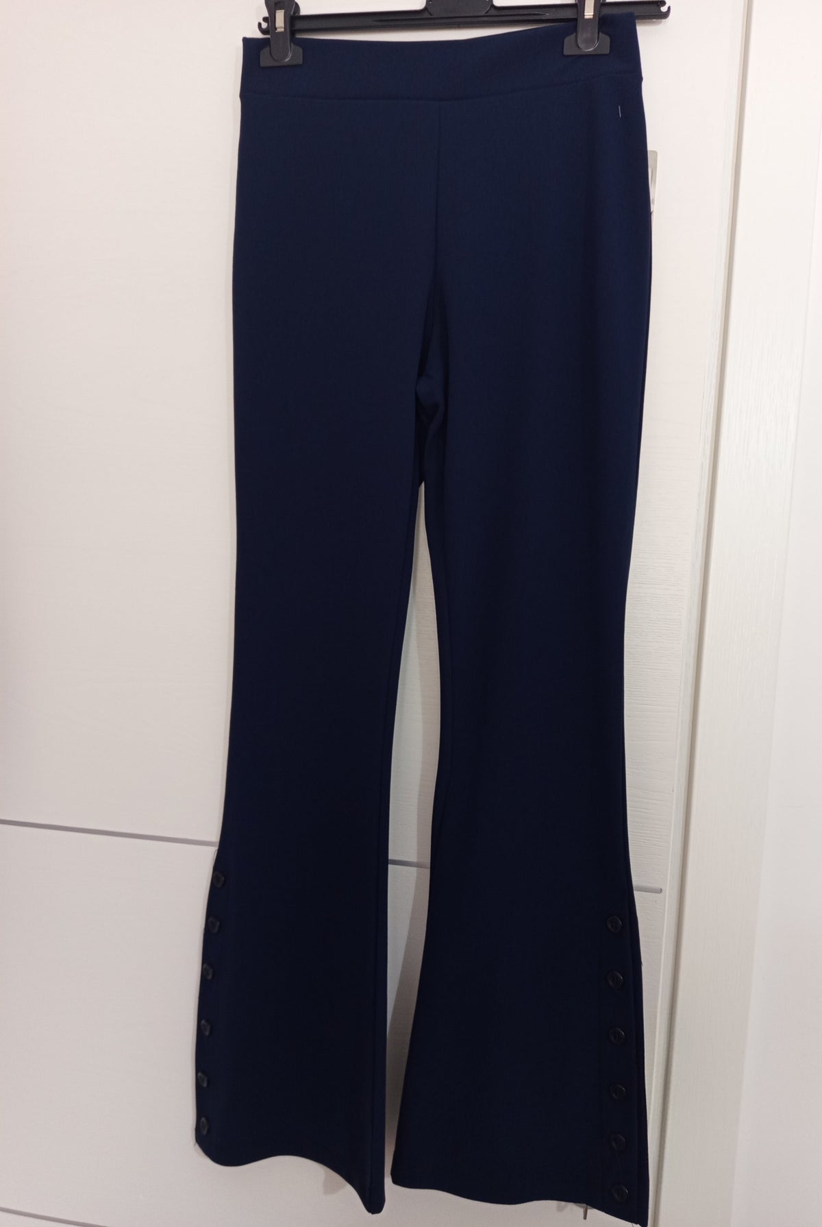 Pantalone a zampa