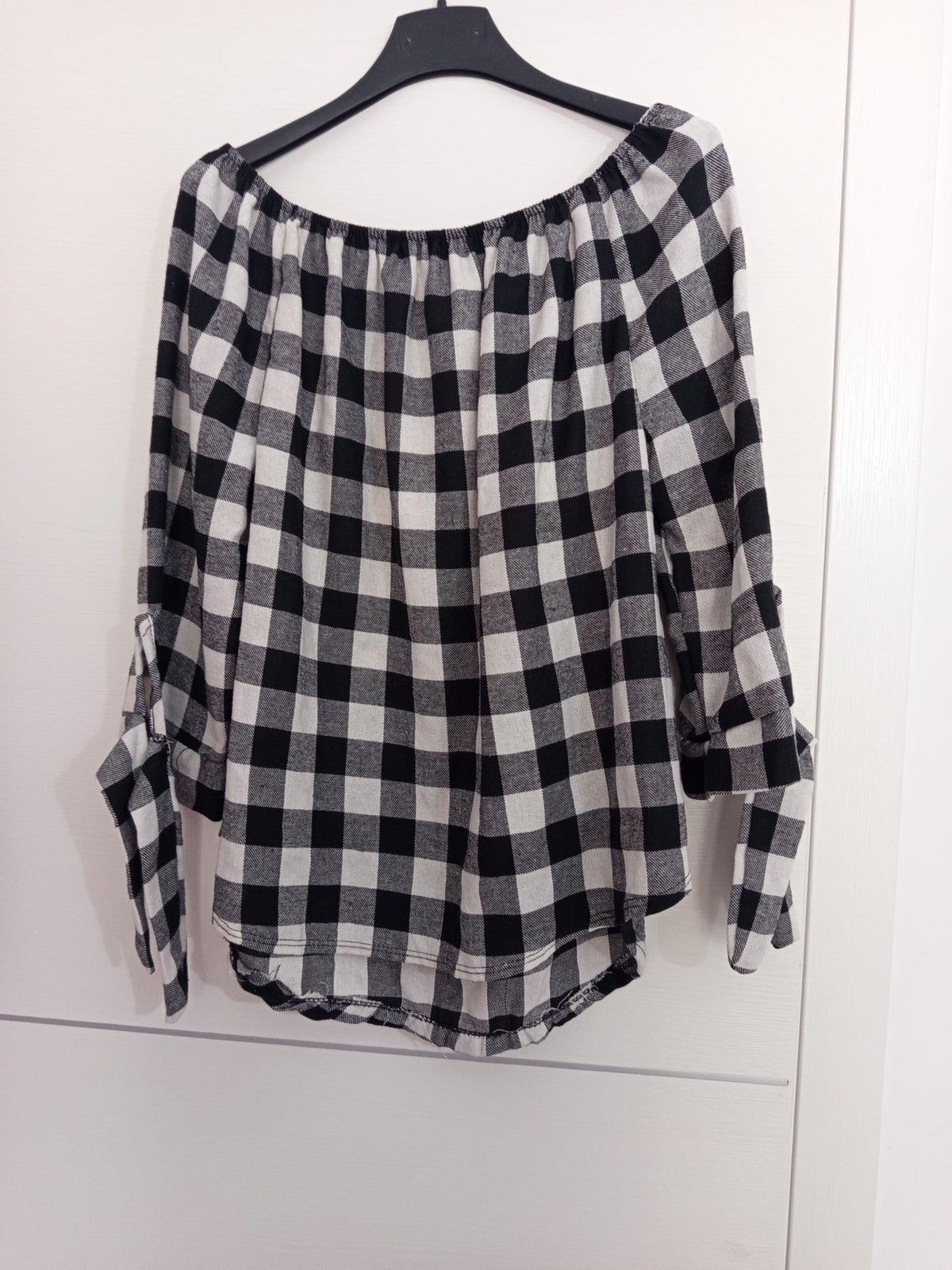 Blusa scollo a barba